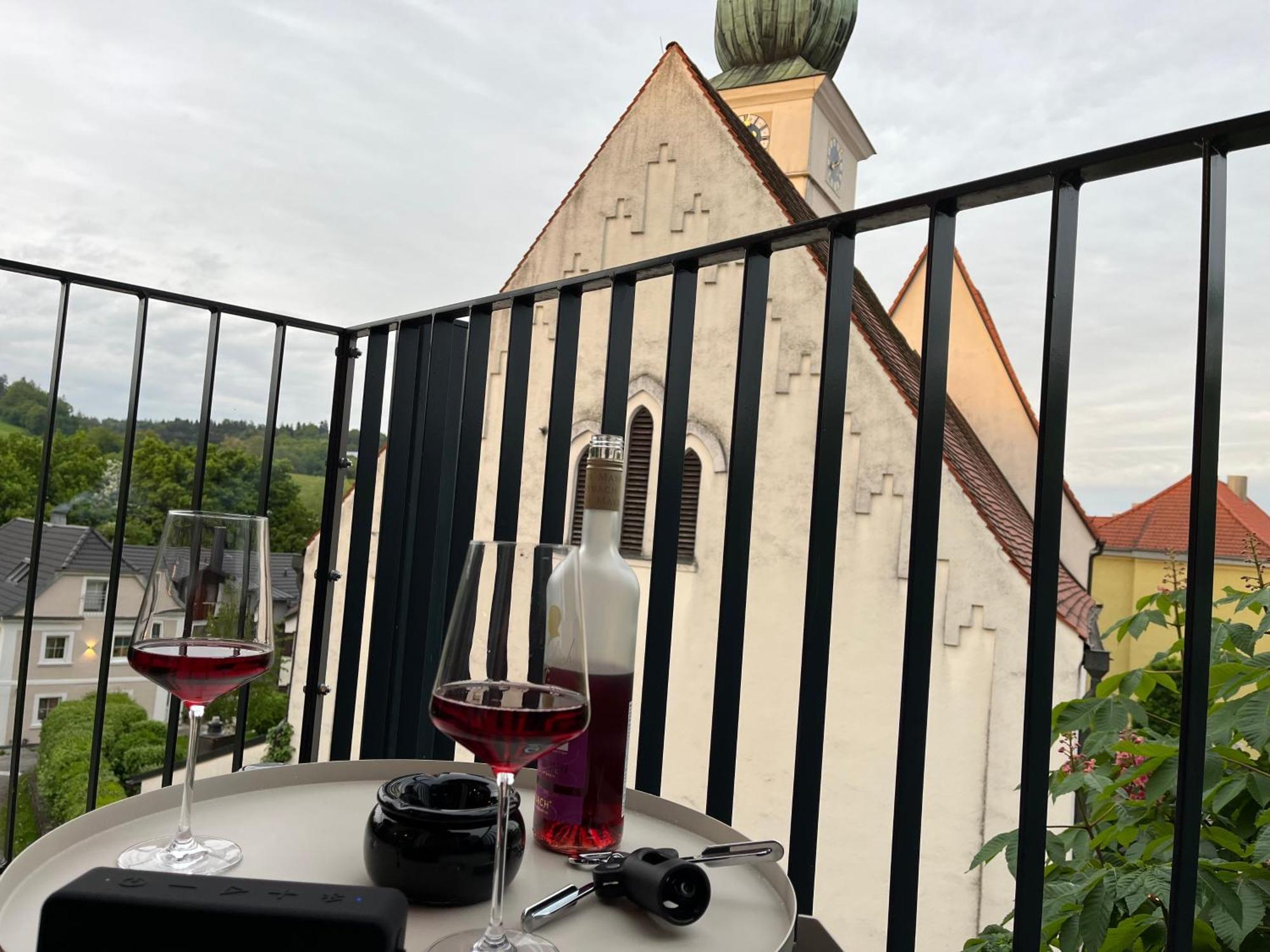 Beyond Staying 6 Rainshower Passau